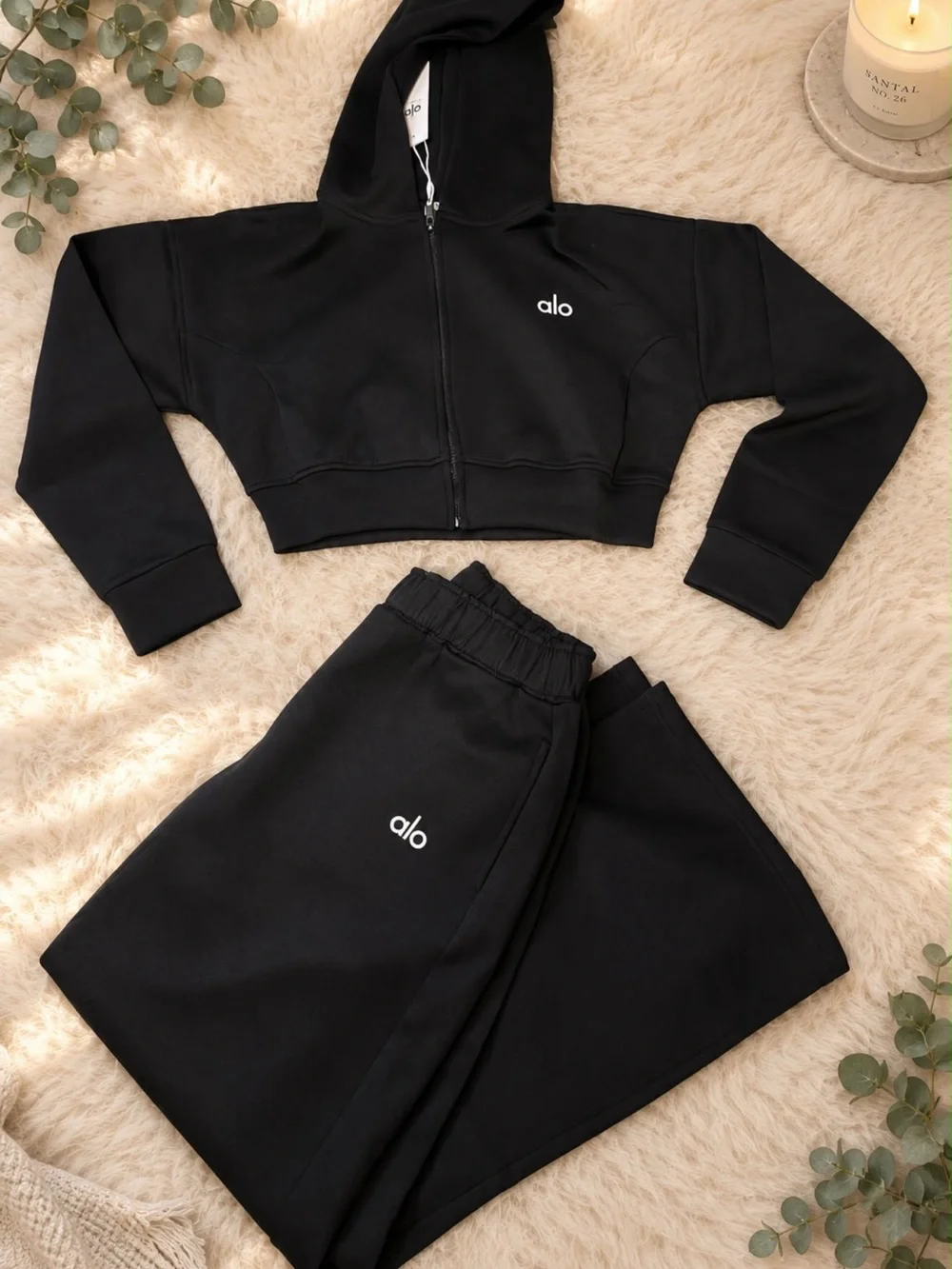 ALO Yoga soft black